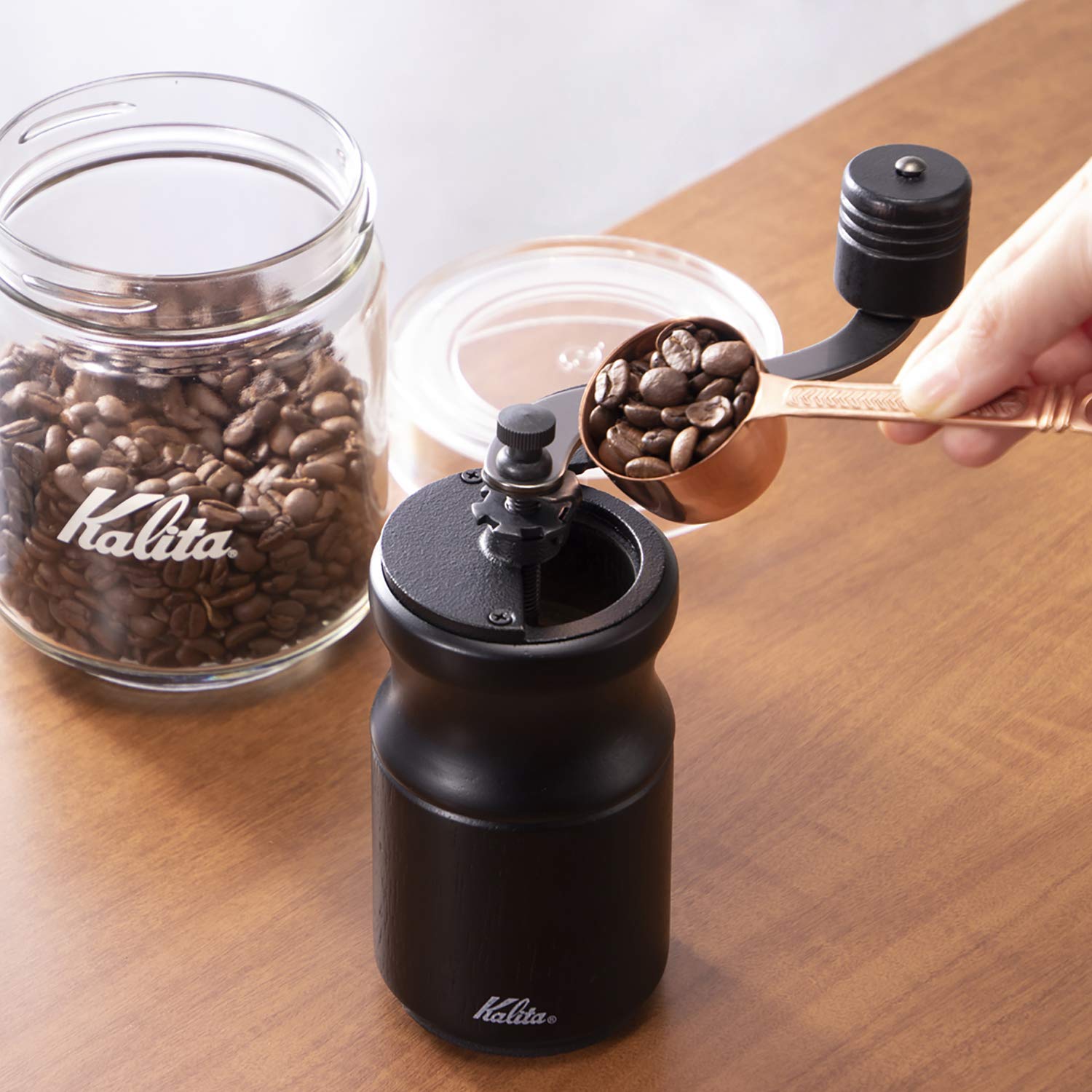 (預訂|全港免運) Kalita 2019新品 橡膠木身 手搖/手動磨咖啡豆機 Coffee Mill KH-10【約10-15個工作日內寄出】 - Premium Mall HK