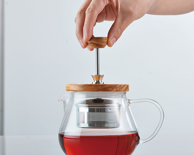 預訂｜全港免運｜Hario - 橄欖木濾壓玻璃茶壺Pull-up Tea Maker TEO-45-OV (450ml)【平行進口｜約10-15個工作日內寄出】