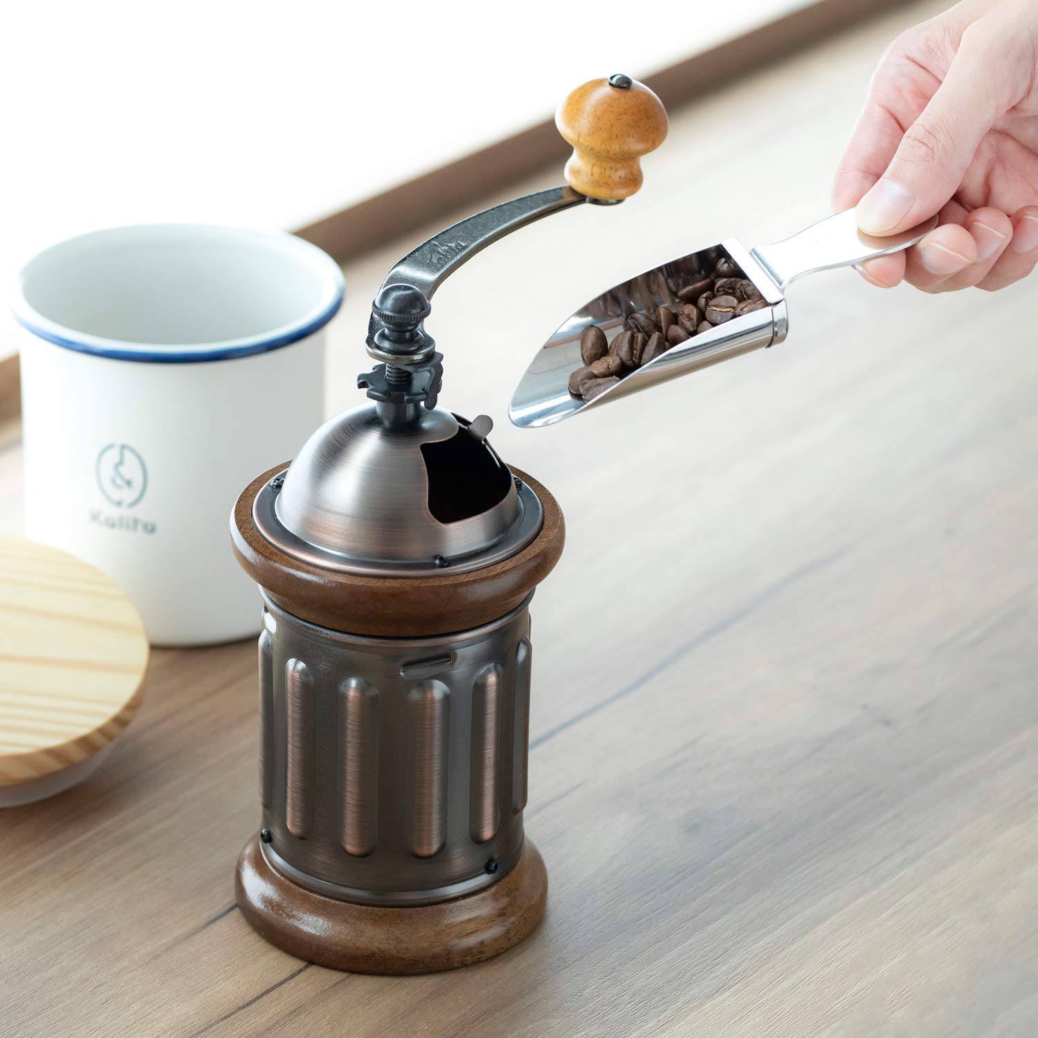(預訂｜全港免運) Kalita 經典設計 郵筒造型金屬手搖/手動磨咖啡豆機 Coffee Mill KH-5【約10-15個工作日內寄出】 - Premium Mall HK