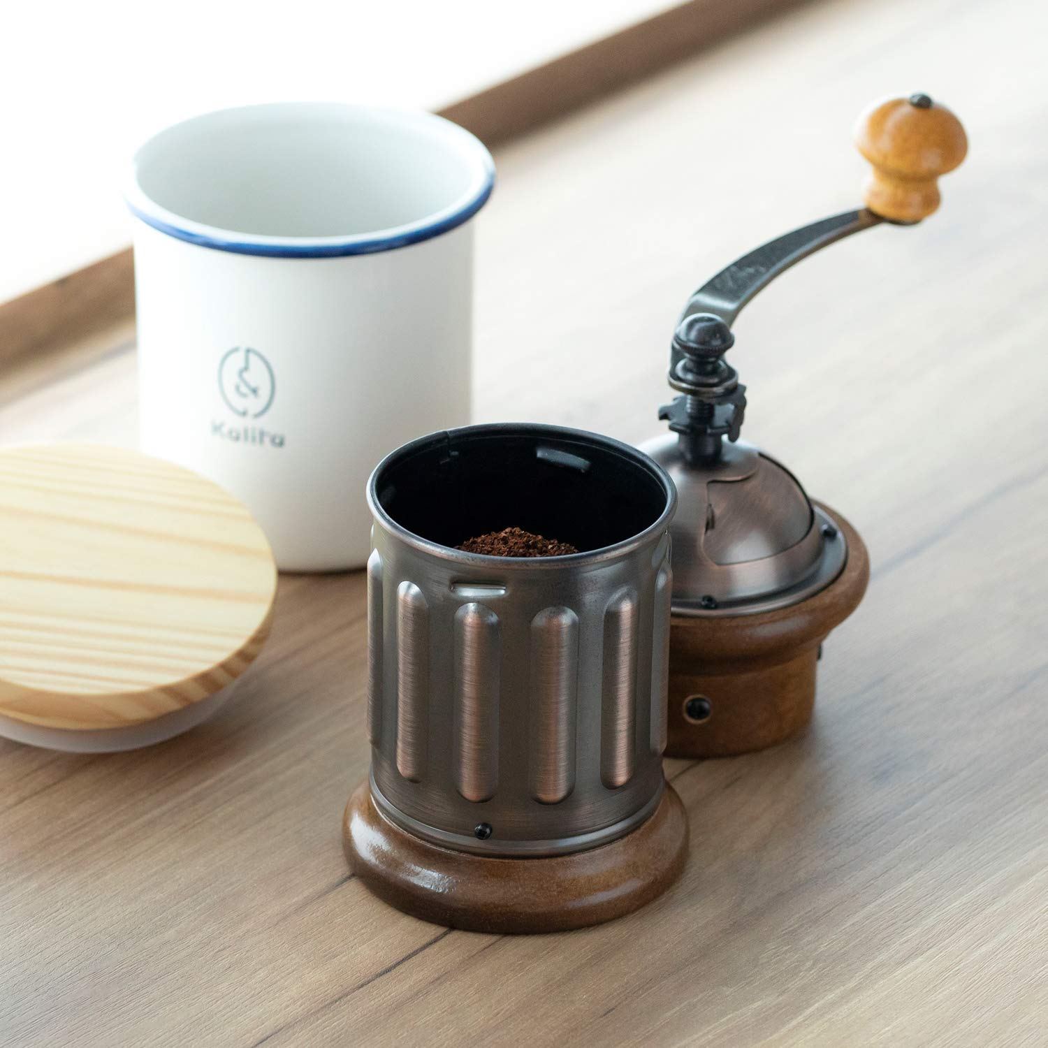 (預訂｜全港免運) Kalita 經典設計 郵筒造型金屬手搖/手動磨咖啡豆機 Coffee Mill KH-5【約10-15個工作日內寄出】 - Premium Mall HK